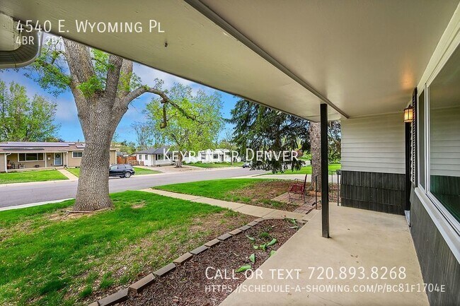 Building Photo - Beautifully Updated 4-Bedroom Home with Mo...
