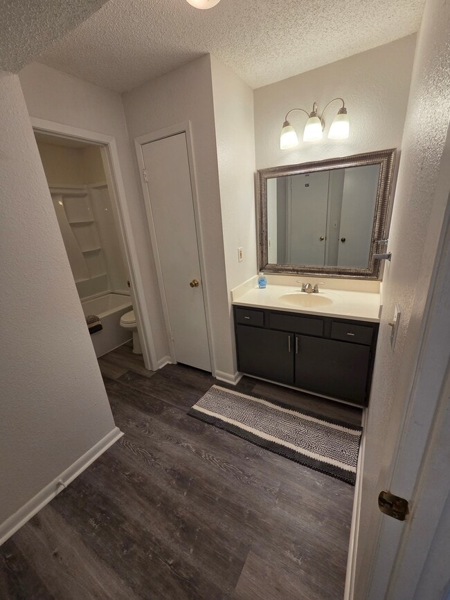 Building Photo - 3550 Sable Palm Ln