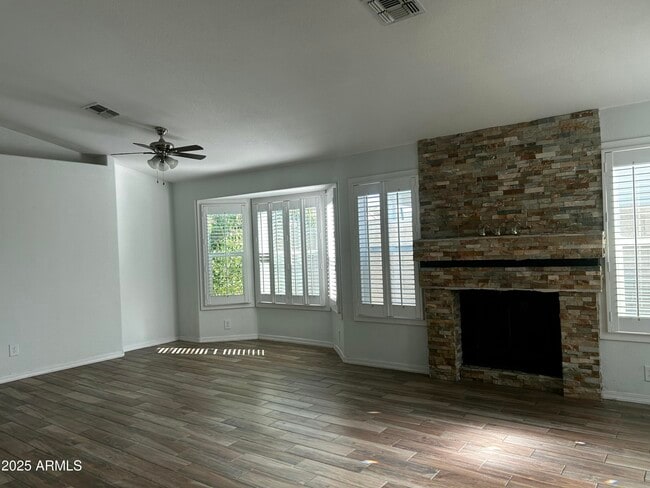 Foto del edificio - 4020 W Chama Dr