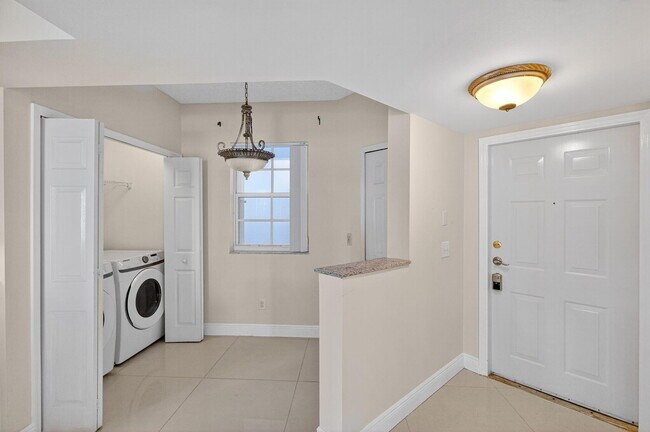 Foto del edificio - 3255 NE 184th St