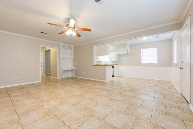 Foto del edificio - 8914 Stonehearth Ln