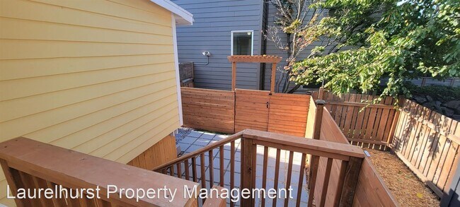 Foto del edificio - 2 br, 1 bath House - 4007 59th Avenue SW