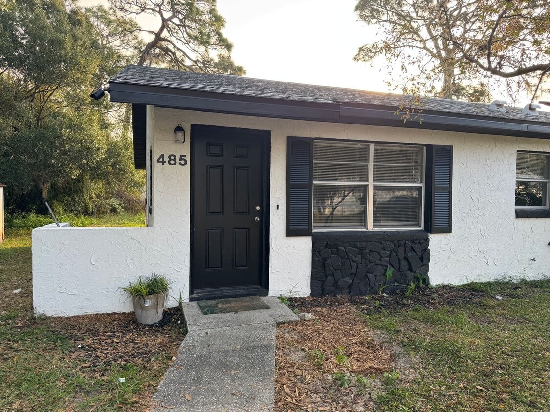 Foto principal - For Rent – 2 Bedroom, 2 Bathroom Duplex