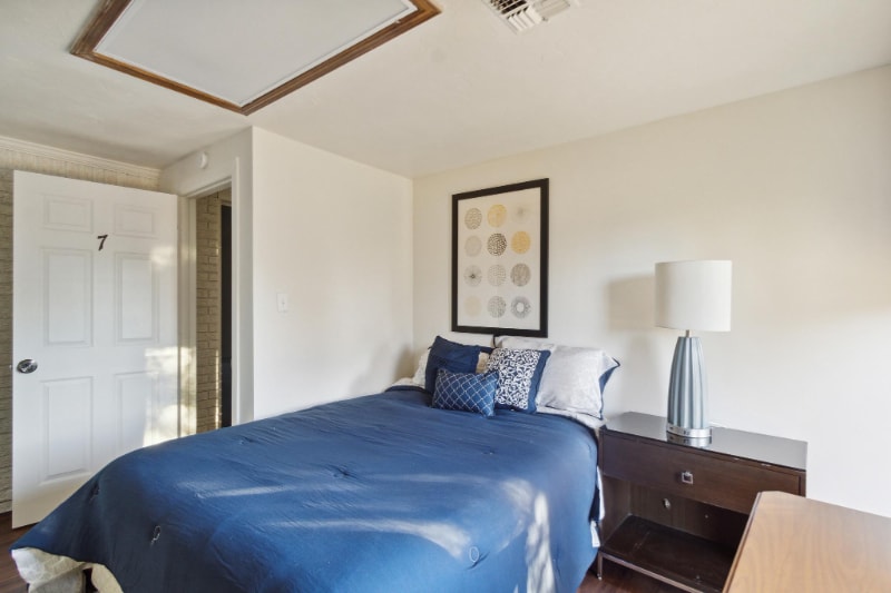 Foto principal - 11105 St Charles Ave