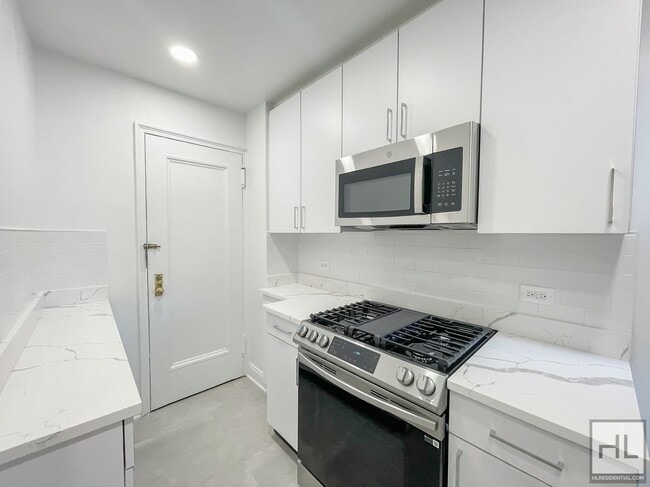 Foto del edificio - WEST 68 STREET