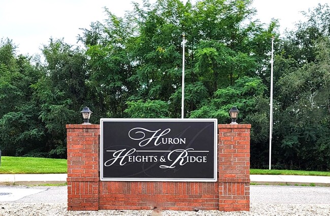 Photo - Huron Heights/Huron Ridge Apartments