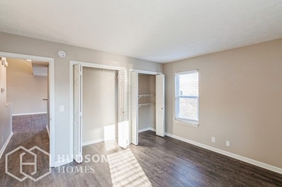 Foto del edificio - NOW AVAILABLE! - 5264 Village Way, Nashvil...