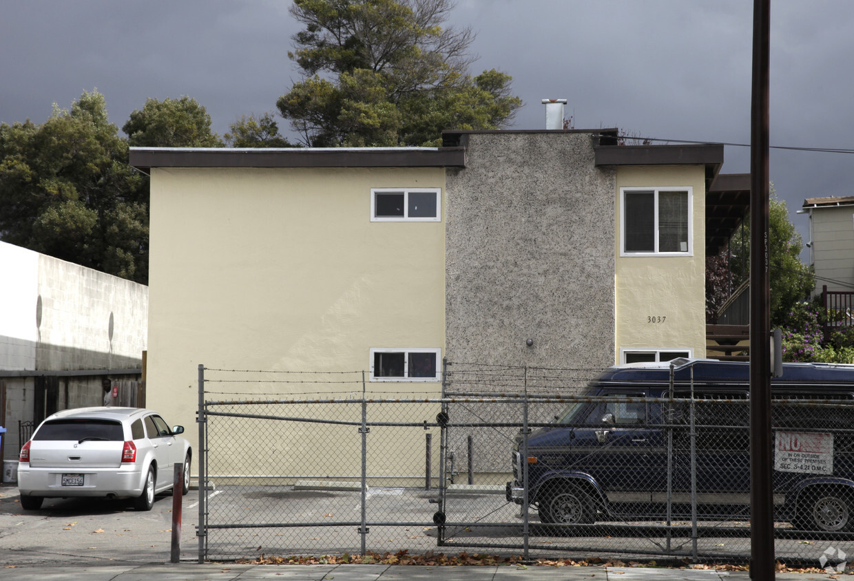 Foto del edificio - 3037 San Pablo Ave