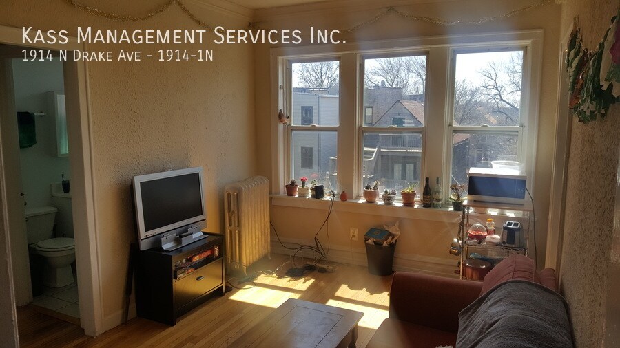 Primary Photo - 1914 N Drake Ave