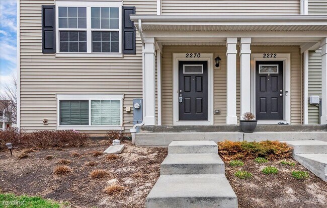 Foto del edificio - 3 br, 2.5 bath Townhome - 2270 Aurora Drive