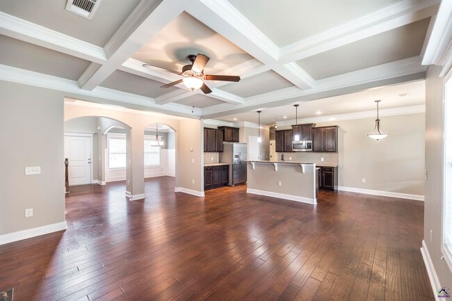 Building Photo - 153 Forestbrooke Way