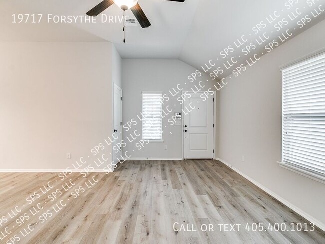 Building Photo - 19717 Forsythe Dr