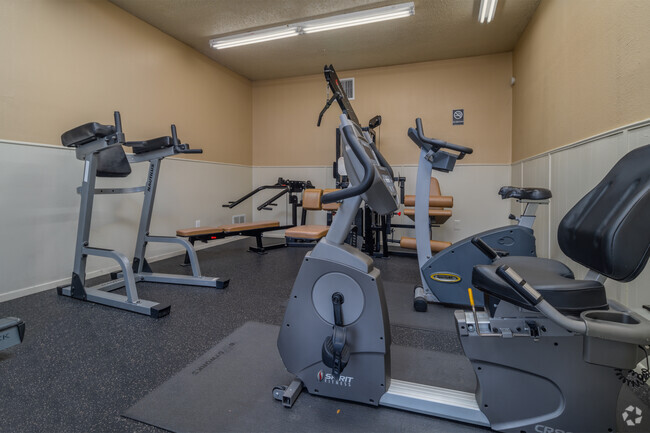 Fitness Center - Doral Club Apartments