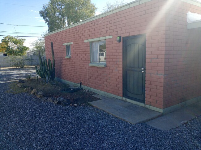 Foto del edificio - 244 N Westmoreland Ave