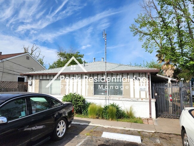 Building Photo - Ethan2437