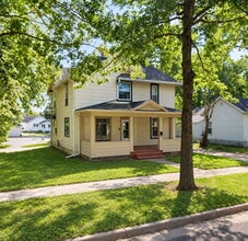 Building Photo - 721 Niagara St
