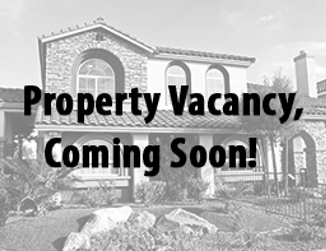 Foto principal - Beautiful 4Bed/2Bath Home located in South...