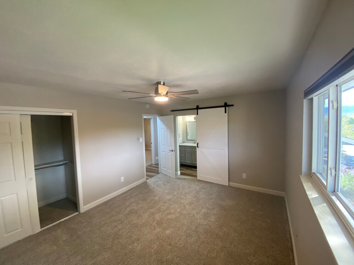 1111 Pioneer Ln, Colorado Springs, CO 80904 House for Rent in