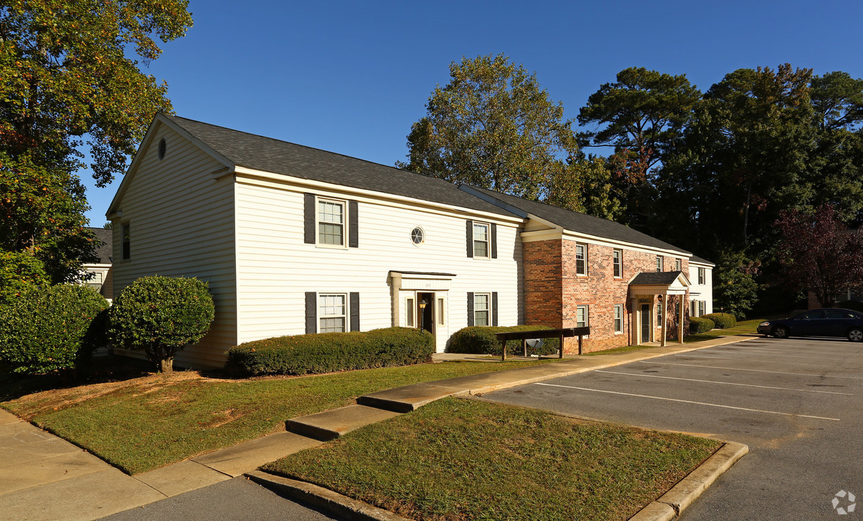 Primary Photo - Retreat at Broad River