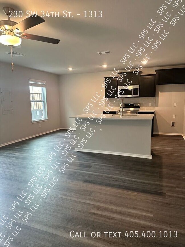 Foto del edificio - 230 SW 34th St