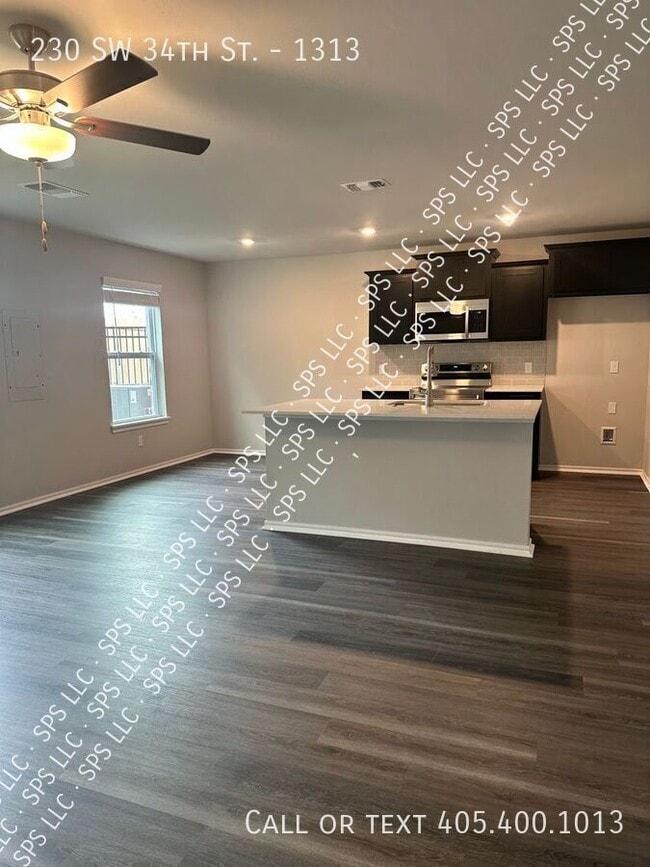 Photo - 230 SW 34th St House