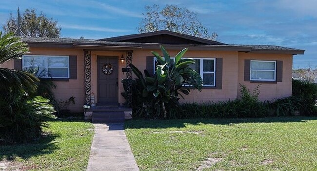 3/1.5 house in Sunshine Gardens - 3/1.5 house in Sunshine Gardens