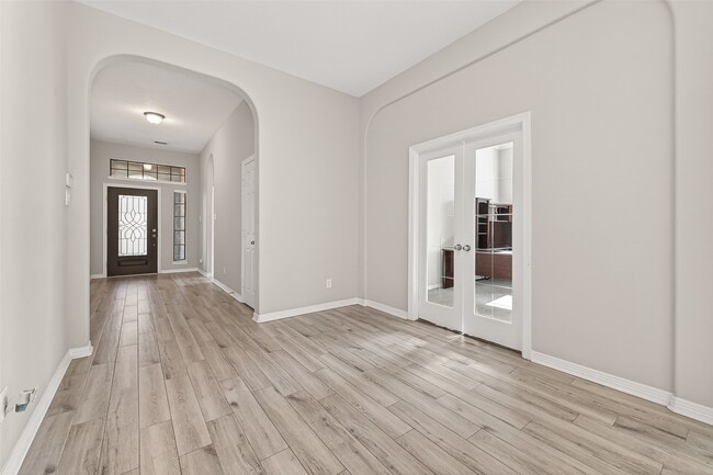 Foto del edificio - 27343 Symphony Creek Ln