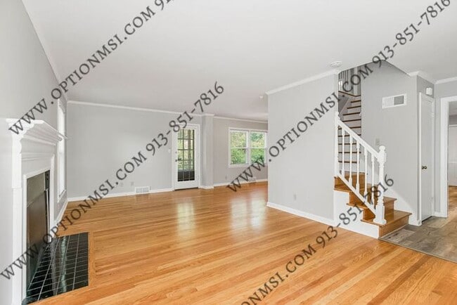 Building Photo - Incredible home in Romanelli Gardens!