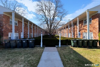 Building Photo - 44 Garden St