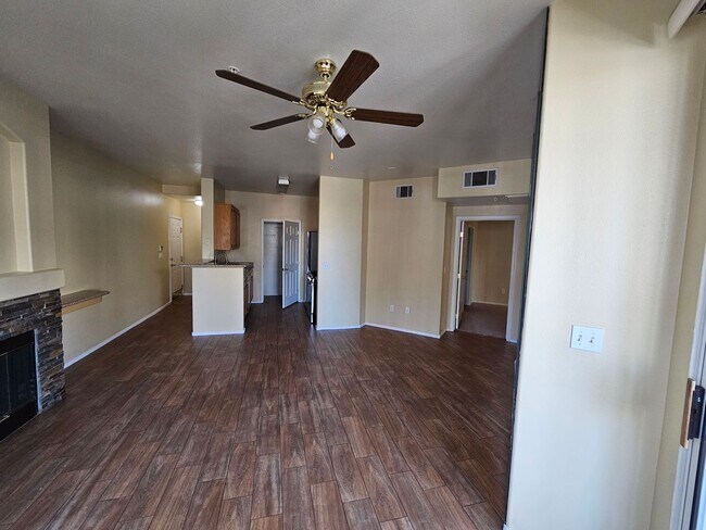 Building Photo - Vistana!  Beautiful 2/2 Condo