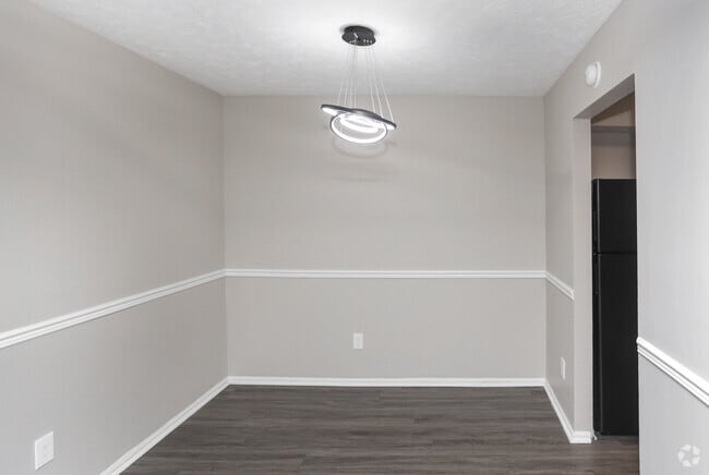 2BR, 2BA/Aurora - 1100 SF - The Eclipse Apartment Homes