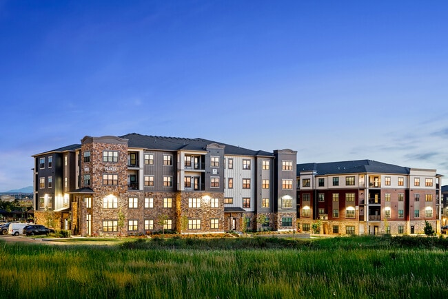 Building Photo - Pine and Parker