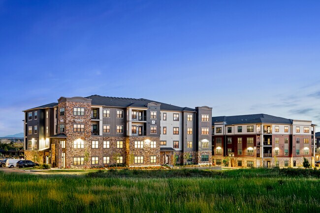 Building Photo - Pine and Parker