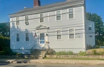 Building Photo - 198 Main St