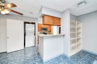 Building Photo - 3600 Jeanetta St
