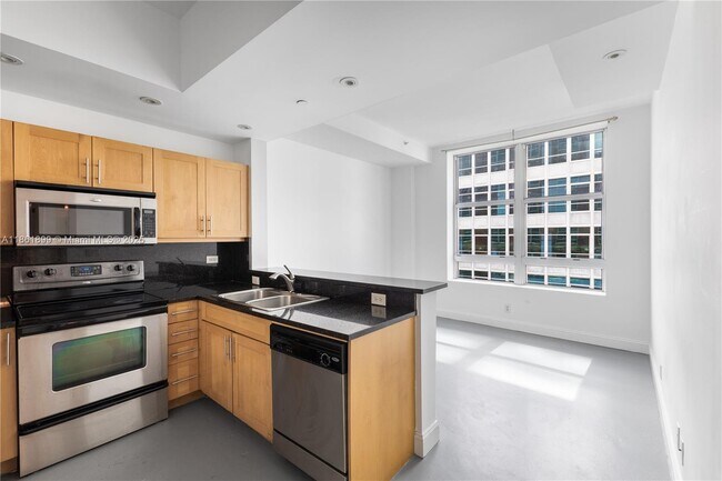Foto del edificio - 111 E Flagler St