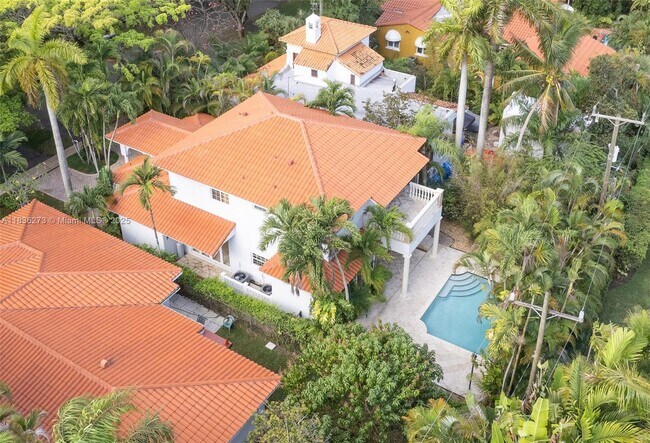 Building Photo - 1135 Asturia Ave