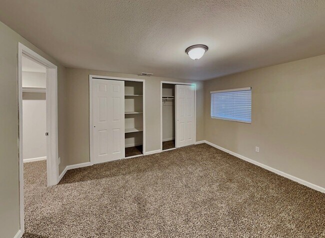 Foto del edificio - 2855 Warrenton Way