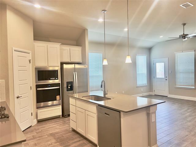 Foto del edificio - 2708 McCormick St