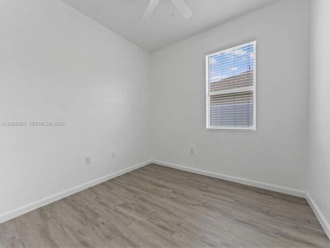 Foto del edificio - 27869 SW 133rd Ave