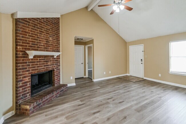 Foto del edificio - 2570 Appling Glen Dr