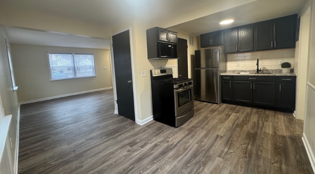 Foto del edificio - 2838 Cromwell Dr