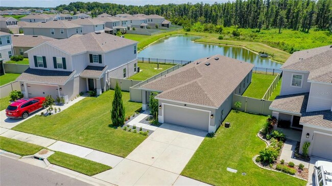 Building Photo - 10639 Hawks Landing Dr