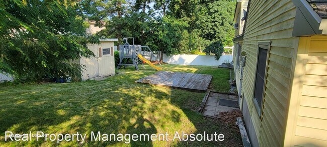 Foto del edificio - 3 br, 2 bath House - 19 McKenna Dr