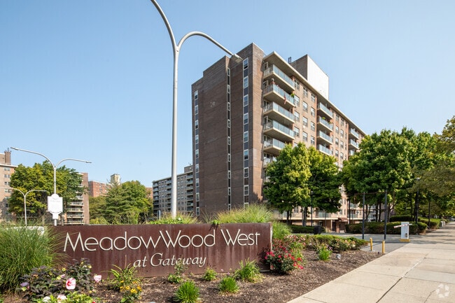 MeadowWood West at Gateway