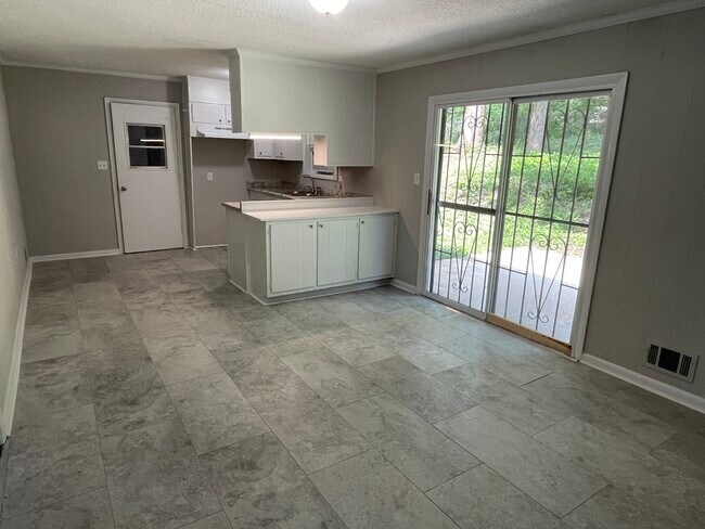 Foto del edificio - 5940 Mallory Rd