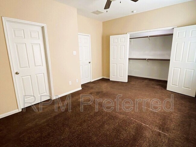 Building Photo - 6019 Haight St