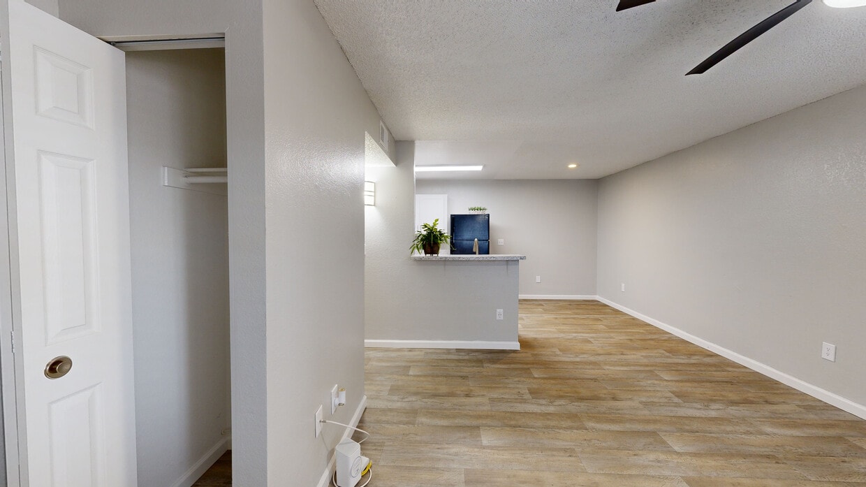 Photo - San Mateo Apartments