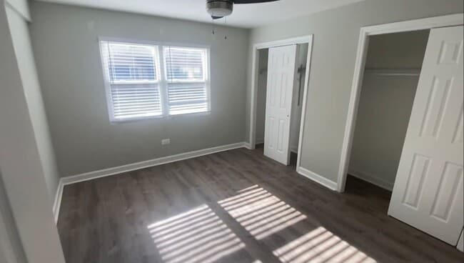 Foto del edificio - 1321 W Sherwin Ave