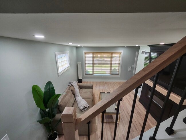 Foto del edificio - 8731 S Constance Ave